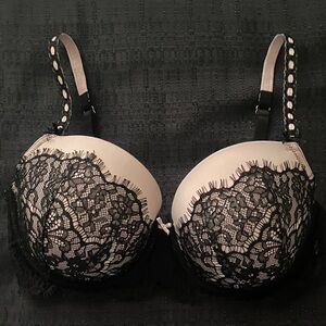 Lace Overlay Push-Up Bra in Nude and Black Size 34D